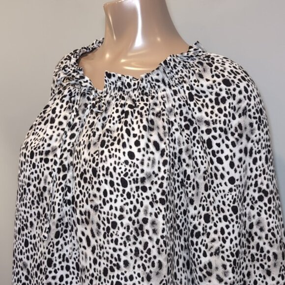 3/$20 A New Day Flowy Cheetah Print Blouse Smocked Keyhole Long Balloon Sleeve - Picture 4 of 14